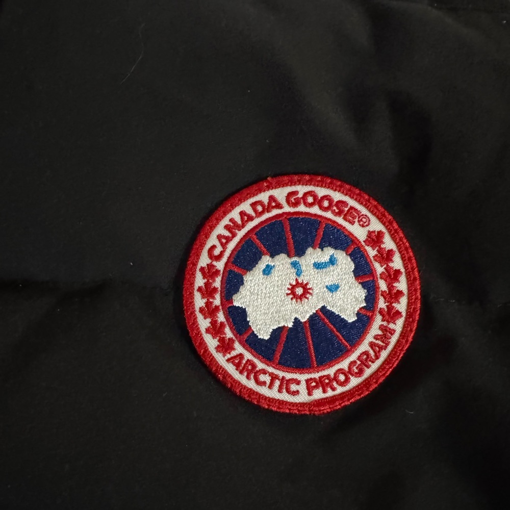 Canada Goose Black Puffer Vest for Women with box 2XL EUC - Picture 3 of 9